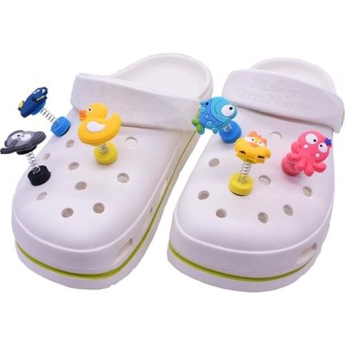 10 pcs Waggle Animals Duck/Dog/Fish/Elephant Kids Toys Summer Beach Party Gift Mule Sandal Ornaments Vibrate Shoes Charms