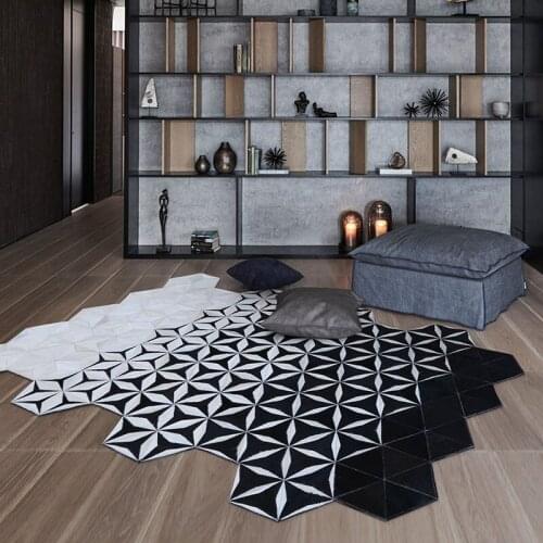 American style genuine cowhide skin fur patchwork rug in black and white color, decoration handmade fur tapestry, villa rug
