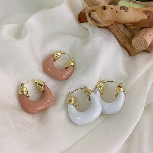 Resin Irregular U Shape Geometric Hoop Earrings for Women Textured Metal Pearl Earrings Jewelry Pendientes