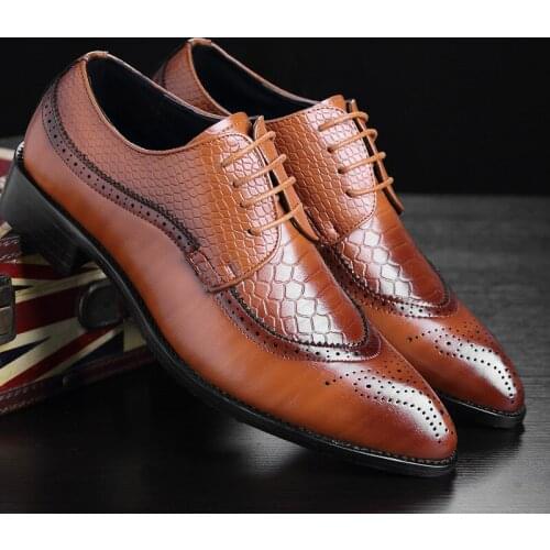 New British Business Men Casual Shoes Lace-Up Formal Vintage Loafers Office Wedding Brogue Shoes Dress Leather Men Shoes