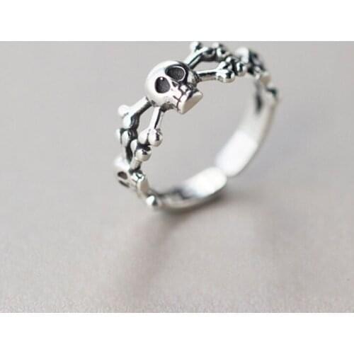 Womens Ring Jewelry for Women Design Retro Distressed Narrow Face Skull Irregular Opening Trendy Fashion New Arrival