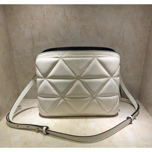 Luxury Designer Women Shoulder Bag with Chains Leather Messenger Handbag Chic Female Small Square Bags for Socialite 2020