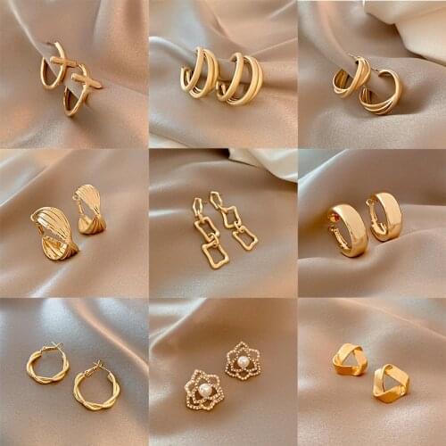 SURNOOY Women's Gold Earrings
