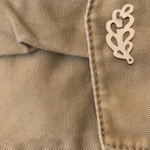 10Pcs Leaves Shape Sewing Buttons Novelty Wood DIY Handicrafts Craft Buttons Garment Accessories DIY Craft Scrapbooking Sewing A