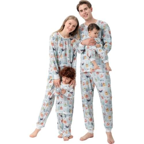 2021 Christmas Family Pajama Sets Mother Father Baby Print Clothing Suit Parent-Child Clothes Family Matching Outfits Sleepwear