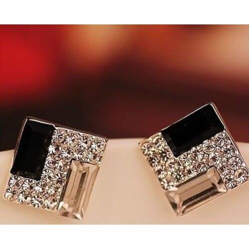 Creative Women Black and White Ear Studs Earrings Party Wedding Jewelry