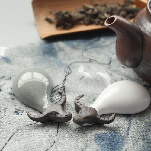 A Pair Ru Kiln Purple Clay Calf Tea Pet Hand Made Ge Kiln Ice Crack Delicate Home Deror Chinese Tea Accessories Tea Decoration