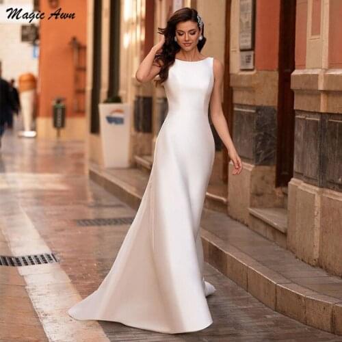 Magic Awn 2021 Elegant Wedding Dresses Satin Sleeveless Illusion Beaded Back Modest WeddingParty Dress Customized Vestidos