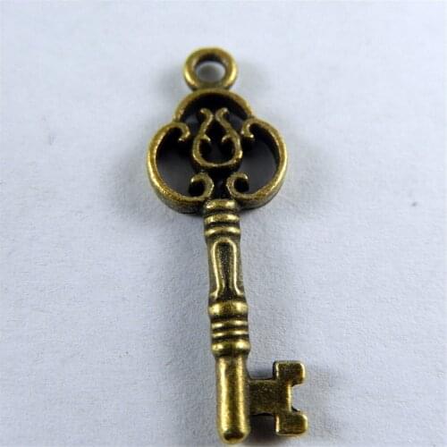 Julie Wang 30PCS Key Charms Alloy Antique Bronze Key Shape Pendant Necklace Bracelet Handmade Hanging Crafts Jewelry Making