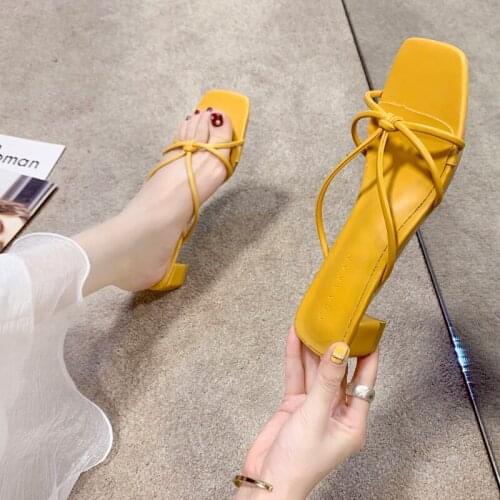 Woman Luxury Slides Shoes Girls Ladies' Slippers Clogs Slippers Women Low Rubber Flip Flops Lady Soft Beach Designer