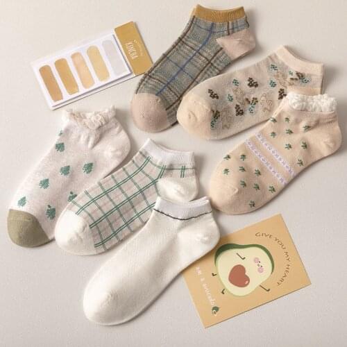 2021 spring and summer new socks female plaid floral small fresh female boat socks green cute student socks