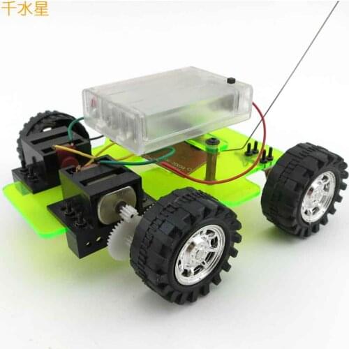 F17925 DIY Dual Motor Four Remote Control Car DIY Technology Small Production DIY Puzzle Handmade( not Including Battery)