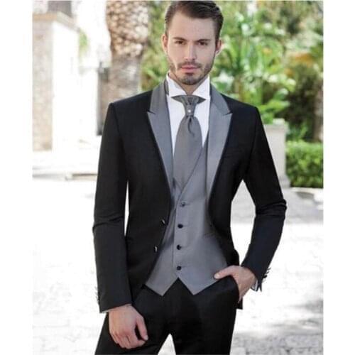 Grey Silver Mens Suits 2018 Wedding Suits for Groom Tuxedos (Jacket+Pants+Vest) Three Pieces Groomsmen Suits Regular Big Sizes