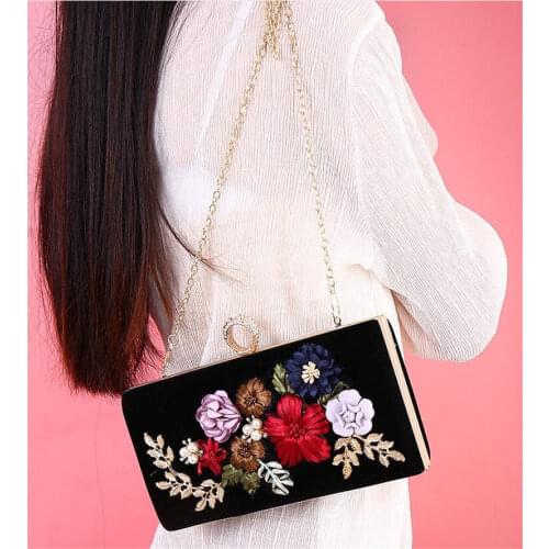 2020 handmade flowers evening clutch bags diamond ring wallets purse with chain black party dinner bags drop shipping MN835