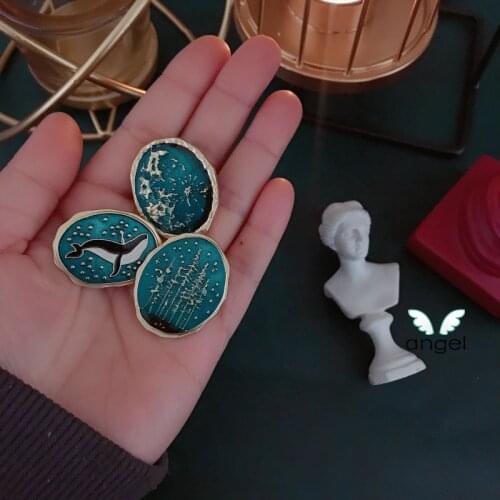 Jewelry star forest moon oceanic sharks brooch cute little texture female Milky Way