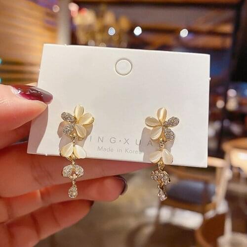 Korean temperament five-petal flower earrings new trendy net red personality fashion hundred towers simple earrings women