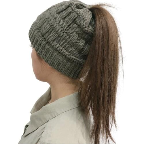 Women Hat Knit Skull Beanie Winter Outdoor Runner Messy Bun Ponytail Cap