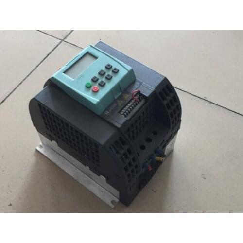 6SL3211-0AB21-5UB1 1.5KW 220V inverter , used in good condition . 80% appearance new , good working , free shipping