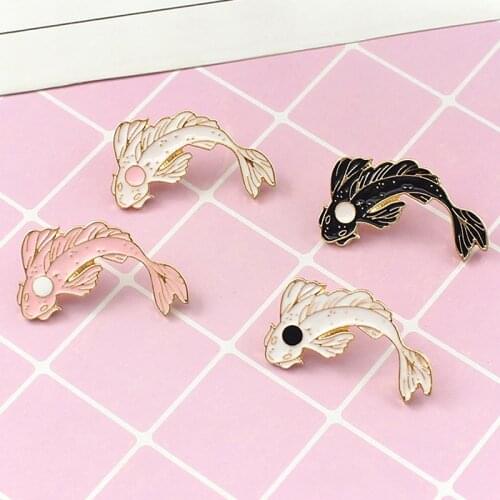 4 Color Fish Brooch Cute Pink White Black Koi Goldfish Lucky Enamel Pin Denim Lapels Backpack Badge Punk Child Blessing Gifts