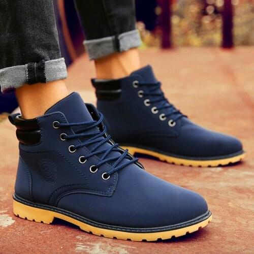 Fashion Sneakers High Quality All Black Autumn and winter high-top Martin boots Men Casual Shoes