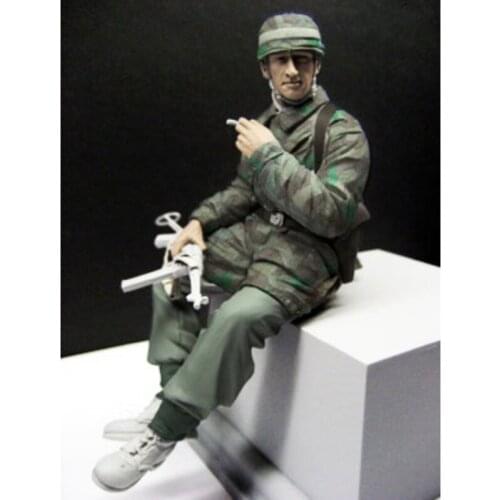 1/16 Scale Assembly Resin Figure Building Kit Soldier (No Base)