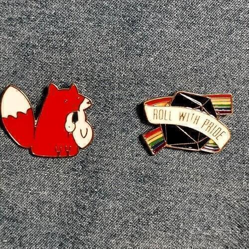 Fox and Jewel Medal Enamel Pin Cute Cartoon badge brooch Lapel pins Jeans shirt Jewelry Gift Brooches For women