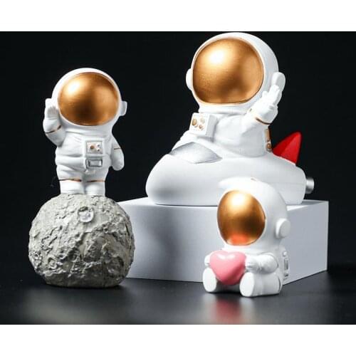 Astronaut Spaceman Creative Statue Astronaut Figurine Abstract Sculpture Home Office Desktop Decoration Ornament Birthday Gifts