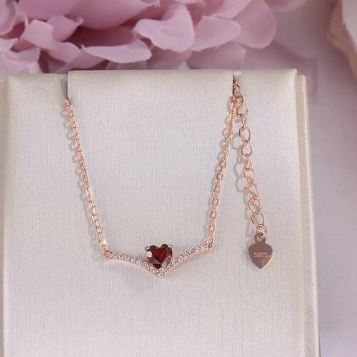 100% Natural Garnet Necklaces Pendants For Women Heart Red S925 Silver Fine Jewelry Wedding Engagement Romantic Bijoux CCNI044