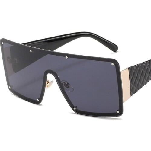 New fashion personality big frame women sunglasses one piece wide side windproof sunglasses men street shooting catwalk glasses