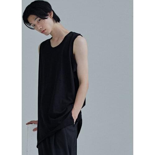 Summer fashion brand mens T-shirt vest new solid color loose slit medium length bottomed vest sleeveless top fashion man