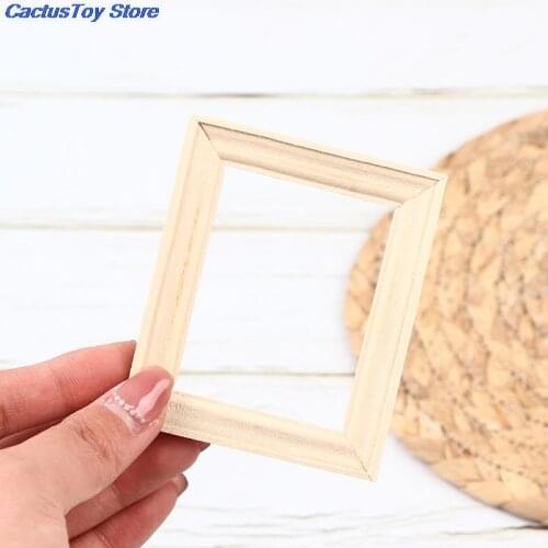 New 1/12 Dollhouse Miniature Wood Photo Frame Simulation Furniture Model Accessories Doll House Decoration 1Pc
