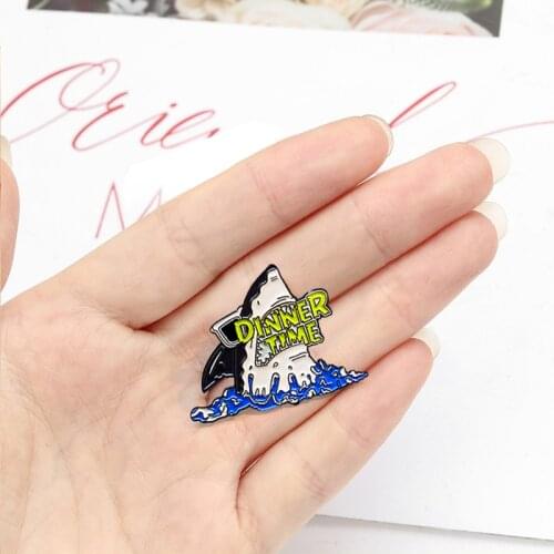Dinner Time Enamel Brooch Shark Lapel Pin Shark in sunglasses spray Animal jewelry Punk Badge Gifts for friends