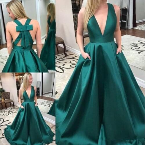 Hot Sale Graceful Green Satin Long Evening Dresses With Bow Deep V Neck Puffy Princess Prom Gowns 2020 Weddings Guest Dress