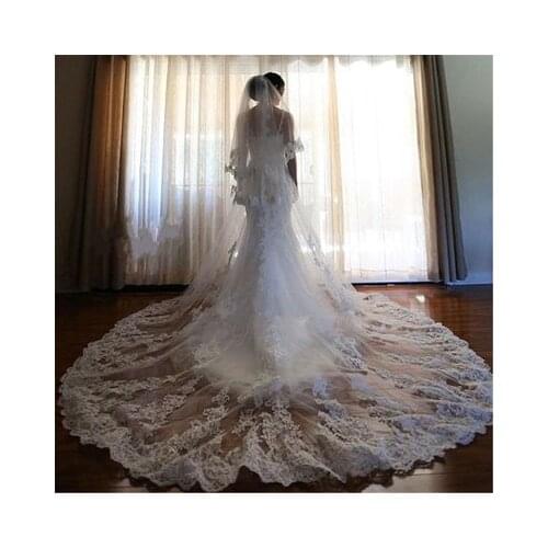 New Luxury Bridal Veils Ivory Lace Appliqued Tulle with Comb Cathedral Length Two Layers Accessories 3.5/4.5M Long Wedding Veils