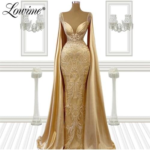 Dubai Luxury Beaded Long Formal Evening Dress 2021 Champagne Arabic Middle East Women Crystals Satin Party Gowns Prom Dress Robe