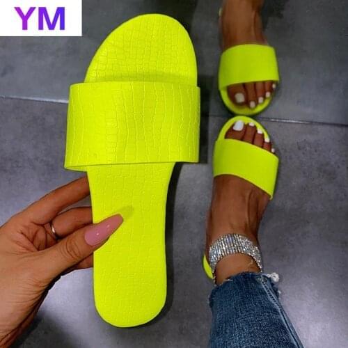 Hot 2021 Black white Beach Slippers Women Summer Casual Flat Sandals Comfortable Slides Female 36-43 Zapatillas Mujer Casa NEW
