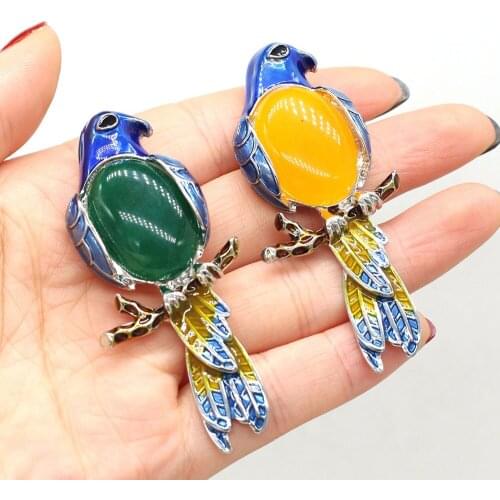 Vintage Pins Natural Semi-precious Stone Crystal Agates Badges Enamel Bird Pendant Brooches for Women Increase The Charm