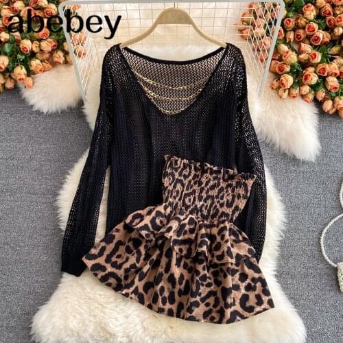 2021 New Summer Temperament V-Neck long sleeve T-Shirt Top + Ruffles high waist leopard print short Skirt 2-piece set