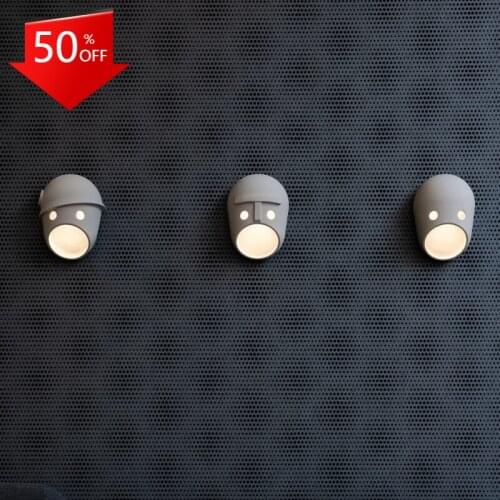 Mask Lamp Design Smiling Face Resin LED Wall Lamp Art Decor Home Wall Sconce Light Fixtures Background Hotel Coffee Shop Bedroom