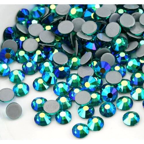 Top Quality Green zircon AB Hot Fix Rhinestone SS16 SS20 Glass Iron On Rhinestone for clothes wedding decoration