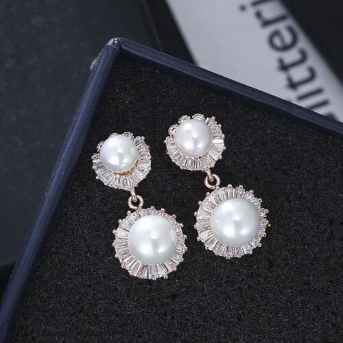 DE075 Fashion Delicacy Elegant Street Snap Series Circle Imitation pearl Earrings Gift Party Banquet WOMENS Jewelry Earrings