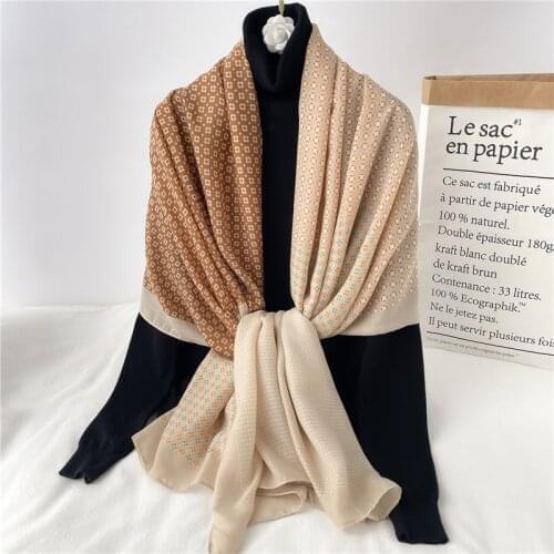 2021 Fashion Luxury Brand Print Viscose Cotton Shawl Scarf Lady High Quality Wrap Pashmina Stole Bandana Female Hijab Foulard