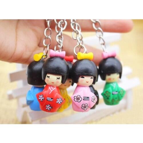 100pcs/Lot Mixed Japanese Kimono Girl Keychain Wood Cartoon Doll Keychain Puppet Key Chain Girls Keyring