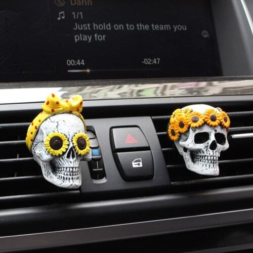 Ghost Head Aromatherapy Freshener Clip Pendant Set Resin Car Interior Air Vent Outlet Skull Smell Diffuser Home Decoration