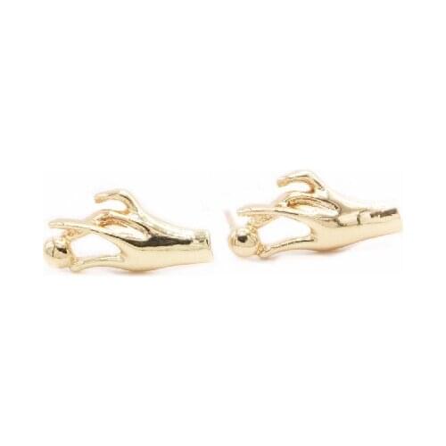 Fashion New Hand Stud Earrings Earrings with elegant movements for holding the ball Three Color Suitable for Women