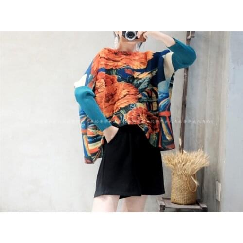 HOT SELLING Miyake fold three quarter T-shirt folk-custom print T-shirt IN STOCK