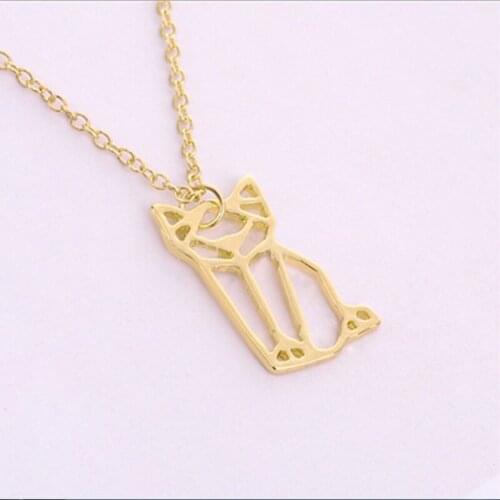 Everfast 1pc Funny Origami Sitting Cat Pendant Collar Necklaces Cute Little Hollow Cats Animal Lovers Jewelry Accessories Anime