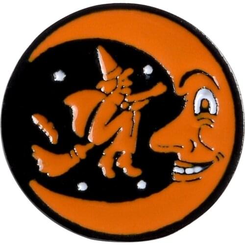 Rinhoo Witch Riding Broomstick Pumpkin Ghost Ghost Evil Eyes Pumpkin Brooch Fashion Personality Halloween Gift Badge