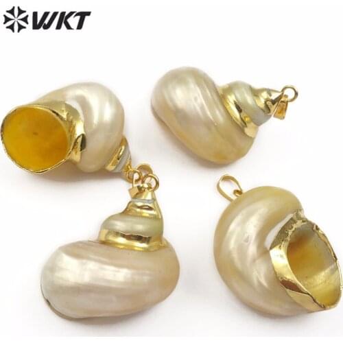 WT-JP090 Wholesale shell pendant sweet cute white small conch pendant with gold decoration can make earrings necklace jewelry