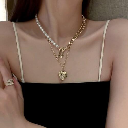Letter Heart Pendant Pearls Gold Color Metal Womens Necklace Vintage Chain Splicing Necklaces for Female Fashion Jewelry YNC166